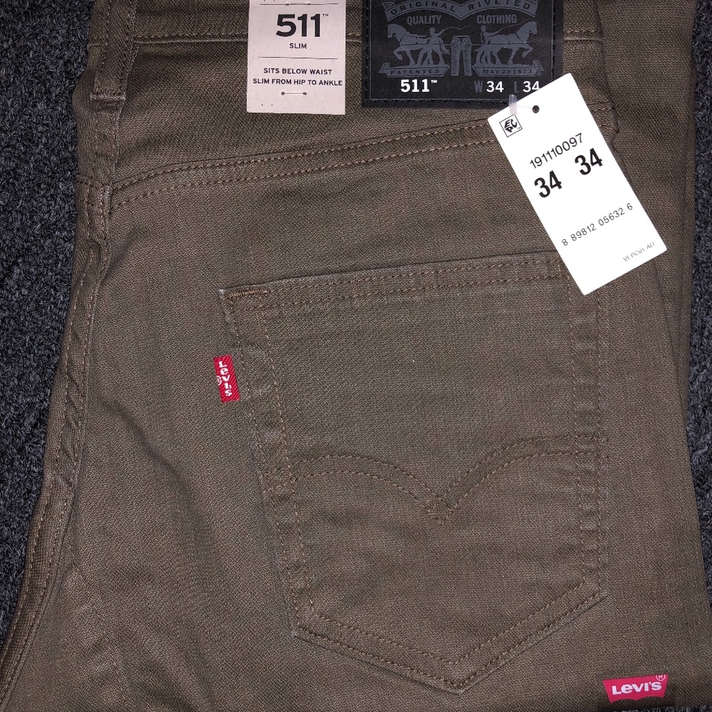 levis